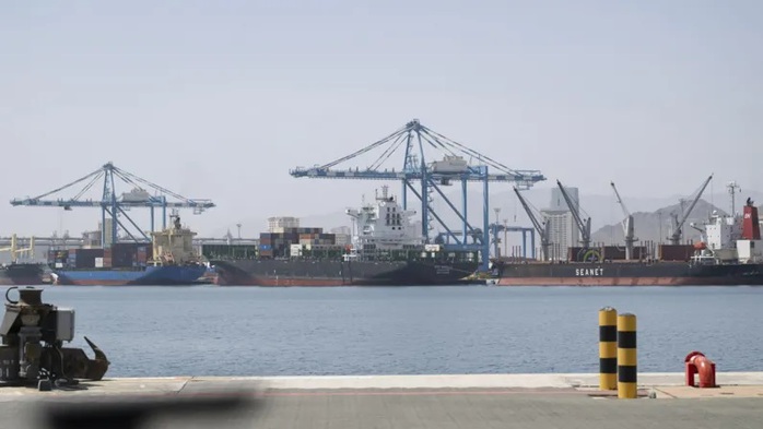Iran cảnh b&aacute;o đ&aacute;p trả bằng hỏa lực, b&aacute;c bỏ tuy&ecirc;n bố &ldquo;hộ tống t&agrave;u th&agrave;nh c&ocirc;ng&rdquo; của Mỹ - Ảnh 1.