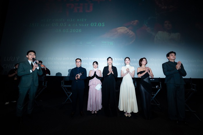 Phương Linh căng thẳng, lo lắng vì "đàn chị" Ngọc Trinh - Ảnh 12.