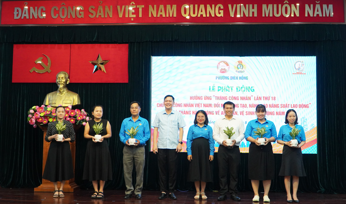 Phường Di&ecirc;n Hồng ra mắt nhiều c&ocirc;ng tr&igrave;nh hưởng ứng Th&aacute;ng C&ocirc;ng nh&acirc;n - Ảnh 4.