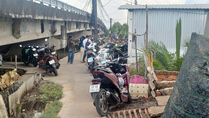 Nghẹn ng&agrave;o gi&acirc;y ph&uacute;t tiễn đưa 2 nạn nh&acirc;n trong vụ thảm &aacute;n ở T&acirc;y Ninh - Ảnh 1.