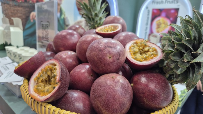 The Vietnamese fruit taking Europe by storm - Ảnh 1.