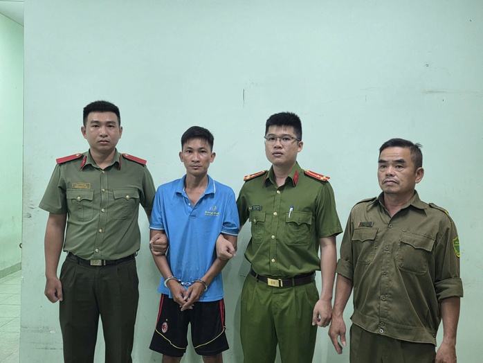 TPHCM: Người đ&agrave;n &ocirc;ng bị Tạm giữ v&igrave; đ&aacute;nh con ri&ecirc;ng của vợ hờ - Ảnh 1.