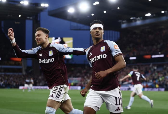 Aston Villa đại thắng Nottingham Forest, v&agrave;o chung kết Europa League sau 44 năm - Ảnh 2.