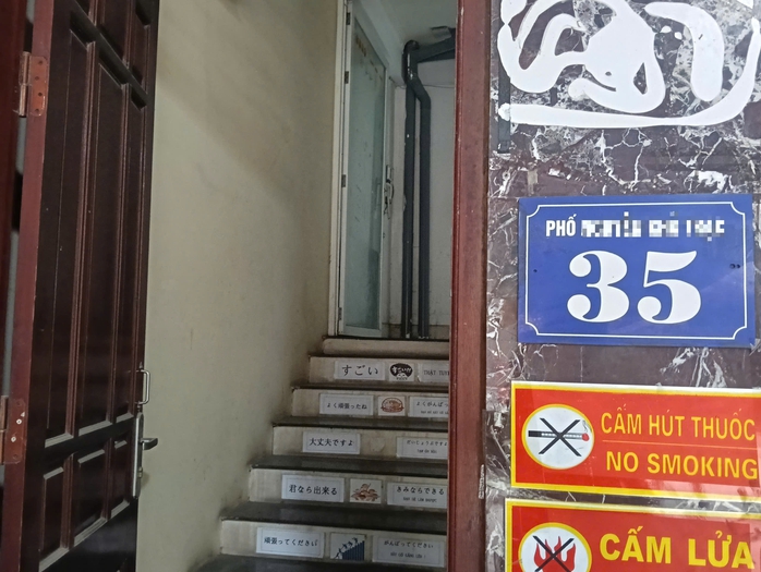 Bạo h&agrave;nh trẻ em: B&eacute; g&aacute;i 4 tuổi ở H&agrave; Nội tử vong sau cuộc tra tấn t&agrave;n bạo - Ảnh 1.