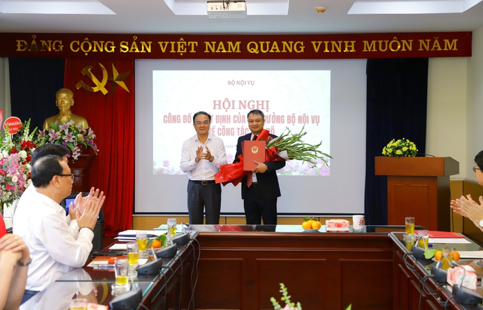 Cục Quản l&yacute; lao động ngo&agrave;i nước c&oacute; t&acirc;n Cục trưởng - Ảnh 1.