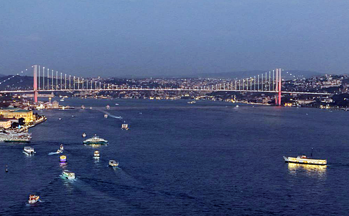 Eo biển chiến lược đối mặt s&oacute;ng gi&oacute; (*): Quyền lực "người g&aacute;c cổng" Bosphorus - Ảnh 2.