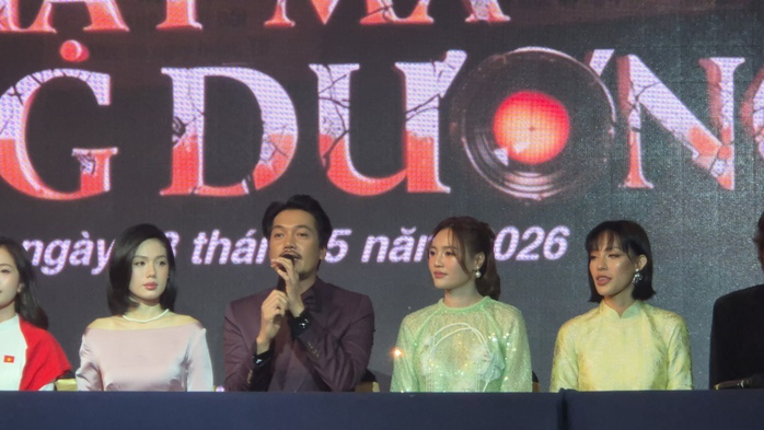 Quang Tuấn c&ocirc;ng bố "t&igrave;m hiểu" Ninh Dương Lan Ngọc, "ngọc nữ" bối rối xin lỗi - Ảnh 5.