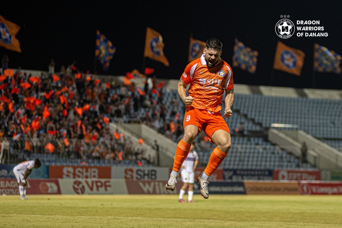 V-League: Quế Ngọc Hải nổi bật, CLB Đ&agrave; Nẵng thắng đẹp Becamex TP HCM - Ảnh 5.