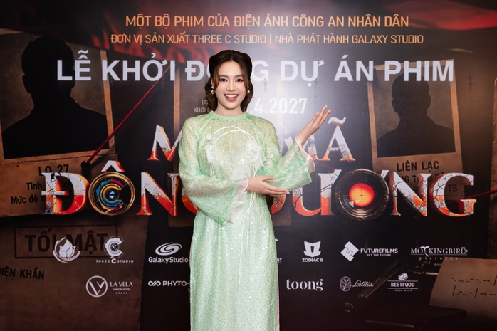 Quang Tuấn c&ocirc;ng bố "t&igrave;m hiểu" Ninh Dương Lan Ngọc, "ngọc nữ" bối rối xin lỗi - Ảnh 1.