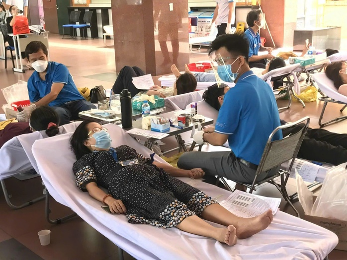 Cuộc thi viết &ldquo;L&ograve;ng tốt quanh ta&rdquo;: Ươm tri thức, gieo y&ecirc;u thương giữa đời thường - Ảnh 3.