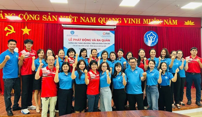 Ra qu&acirc;n triển khai BHXH to&agrave;n d&acirc;n - Ảnh 1.