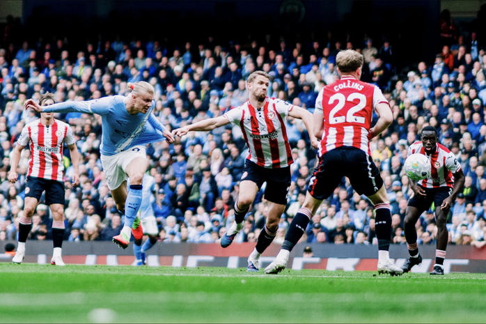 Đại thắng Brentford, Man City tiếp tục g&acirc;y sức &eacute;p l&ecirc;n Arsenal - Ảnh 2.