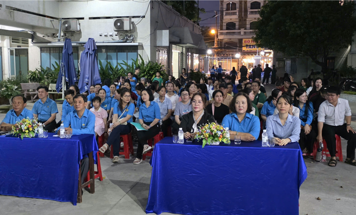 C&ocirc;ng đo&agrave;n phường An Hội Đ&ocirc;ng lan tỏa phong tr&agrave;o "Th&agrave;nh phố mu&ocirc;n sắc hoa" - Ảnh 3.