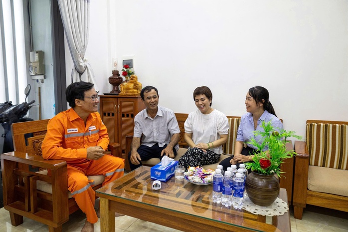 Điện mặt trời ở Đ&agrave; Nẵng: Khi mỗi m&aacute;i nh&agrave; l&agrave; một "trạm điện xanh" - Ảnh 1.