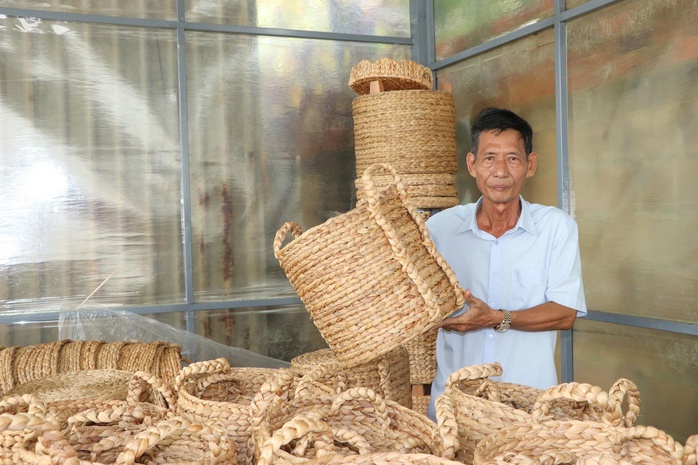 Lục b&igrave;nh "đi T&acirc;y" - Ảnh 2.