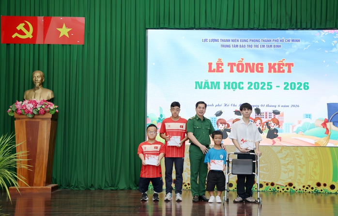 Chưa bao giờ cảm thấy mình bị bỏ lại phía sau - Ảnh 2.