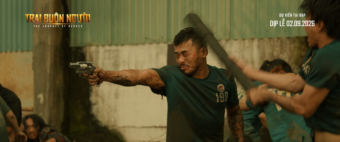 Qu&aacute;ch Ngọc Ngoan b&iacute; ẩn, Steven Nguyễn lột x&aacute;c tại "Trại bu&ocirc;n người" - Ảnh 14.