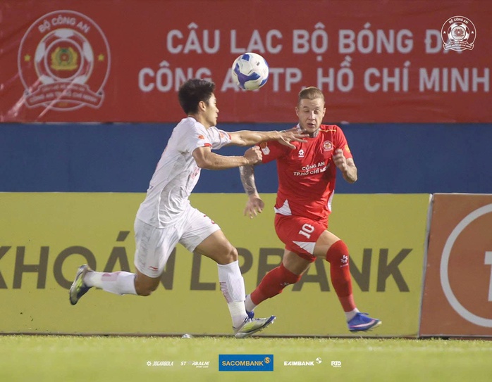V&ograve;ng 25 V-League: Thể C&ocirc;ng Viettel rơi điểm, th&ecirc;m 2 đội trụ hạng th&agrave;nh c&ocirc;ng - Ảnh 2.