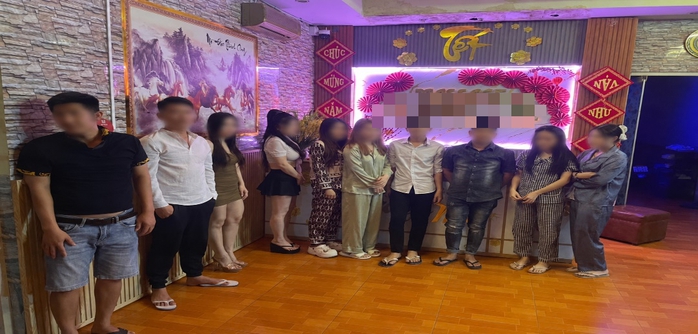 Bên trong massage trá hình ở Tây Ninh và những cú sốc từ vụ triệt phá 2026 - Ảnh 1. Bên trong massage trá hình ở Tây Ninh và những cú sốc từ vụ triệt phá 2026 - Ảnh 1.