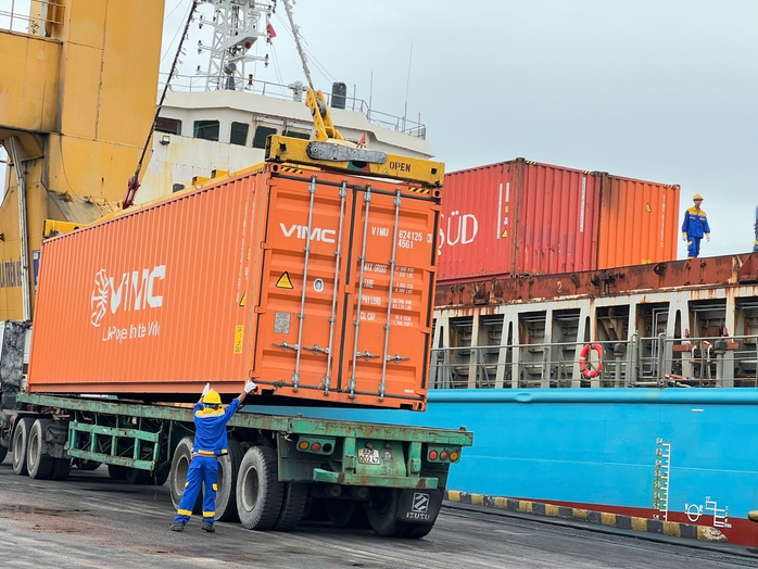 Khơi thông mạch logistics vùng ĐBSCL - Ảnh 1. Khơi thông mạch logistics vùng ĐBSCL - Ảnh 1.