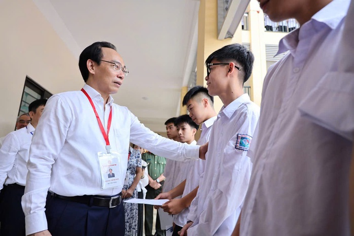 Bắt đầu thi tốt nghiệp THPT: Động viên, tiếp sức cho thí sinh cả nước - Ảnh 21.