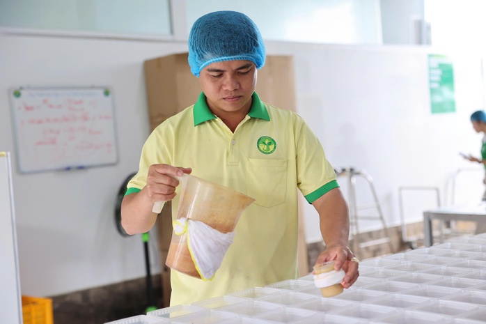 Người "ươm mầm" nông nghiệp 4.0 từ khát vọng nâng tầm nấm Việt - Ảnh 2.