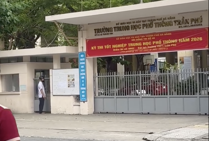 Thí sinh Đà Nẵng ngủ quên , mất cơ hội tốt nghiệp THPT 2026 - Ảnh 1. Thí sinh Đà Nẵng ngủ quên , mất cơ hội tốt nghiệp THPT 2026 - Ảnh 1.