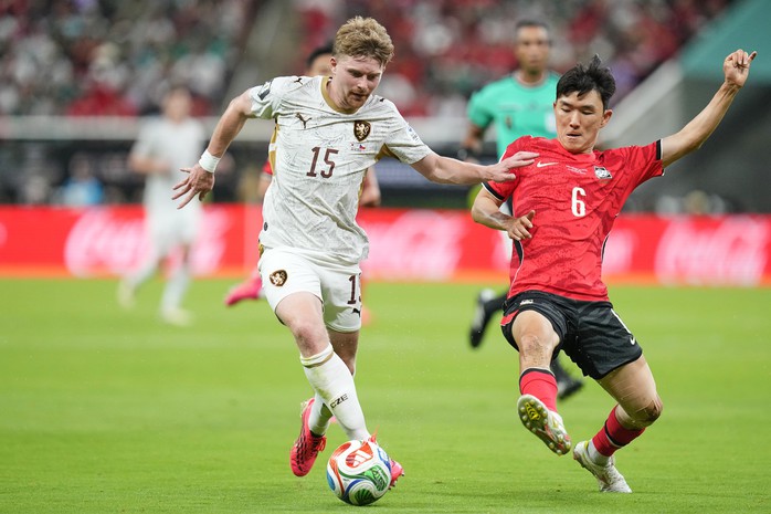 Hwang In-beom - "Nhạc trưởng" đưa tuyển Hàn Quốc bay cao tại World Cup 2026 - Ảnh 2.