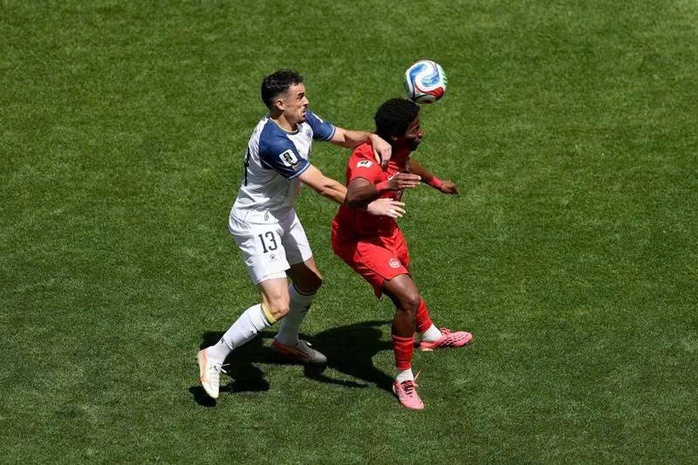Siêu dự bị tỏa sáng, chủ nhà Canada có điểm đầu tiên tại World Cup - Ảnh 1.