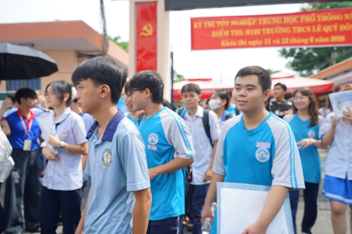 Đề thi, đ&aacute;p &aacute;n tất cả m&ocirc;n tổ hợp tốt nghiệp THPT 2026 - Ảnh 9.