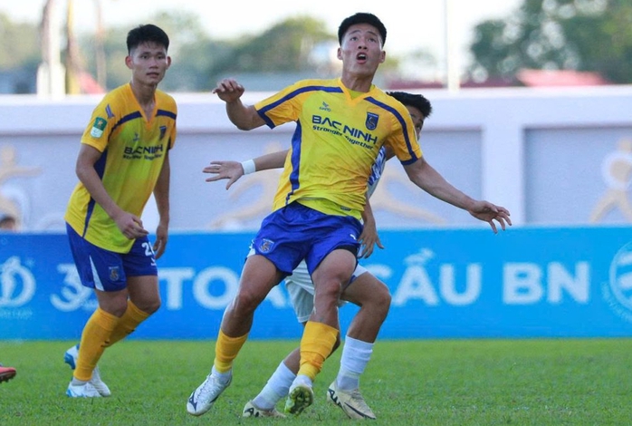 Bắc Ninh lên V-League: Một đêm luân lưu, ba năm tham vọng - Ảnh 1.