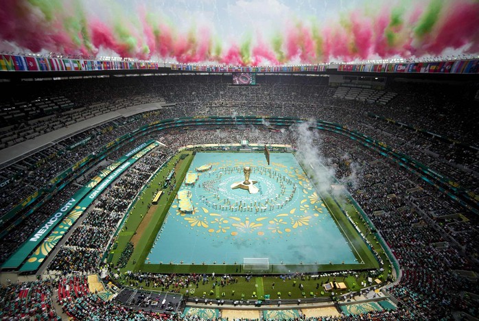 Ch&ugrave;m ảnh: Mexico v&agrave; điểm nhấn lễ khai mạc World Cup 2026 - Ảnh 2.