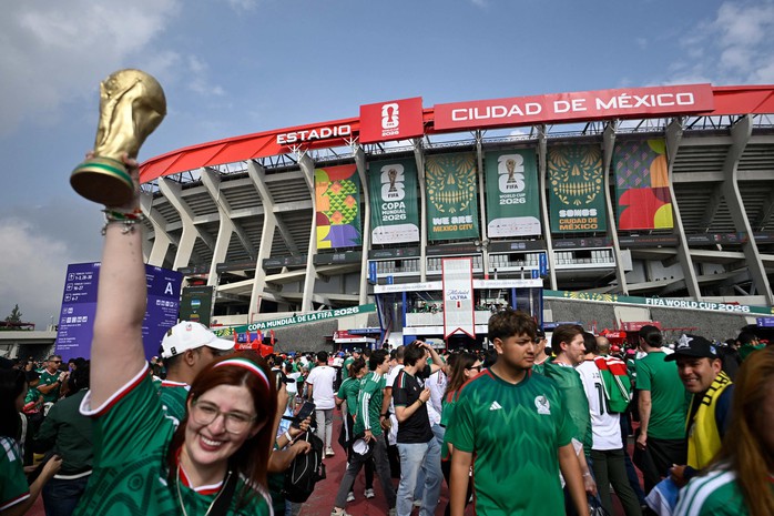Ch&ugrave;m ảnh: Mexico v&agrave; điểm nhấn lễ khai mạc World Cup 2026 - Ảnh 1.