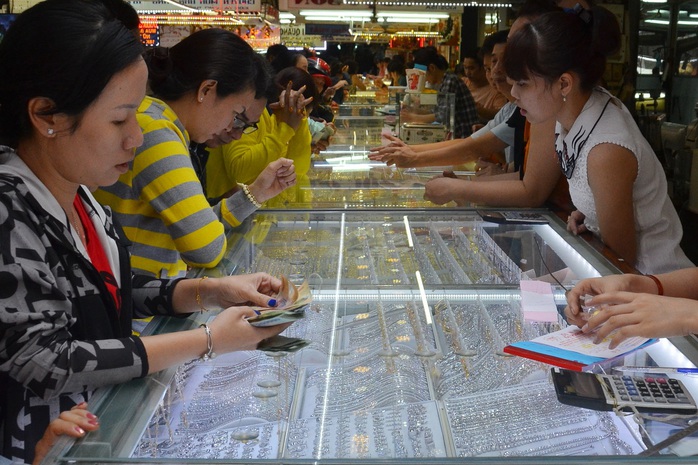 Gi&aacute; v&agrave;ng h&ocirc;m nay 13-6: Tiếp tục đi l&ecirc;n - Ảnh 1.