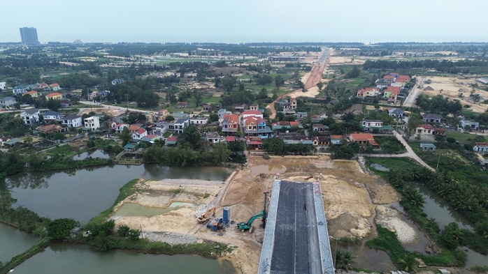 Dự án cầu Nhật Lệ 3: 12 hộ dân chưa đồng thuận bồi thường, dự kiến cưỡng chế trước ngày 2-7 - Ảnh 3. Dự án cầu Nhật Lệ 3: 12 hộ dân chưa đồng thuận bồi thường, dự kiến cưỡng chế trước ngày 2-7 - Ảnh 3.