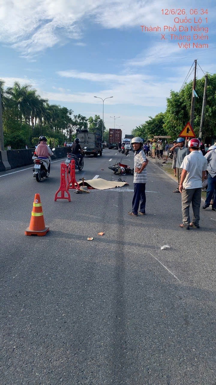 Tai nạn trên Quốc lộ 1 ở Đà Nẵng, người đi xe đạp chết thương tâm - Ảnh 2. Tai nạn trên Quốc lộ 1 ở Đà Nẵng, người đi xe đạp chết thương tâm - Ảnh 2.