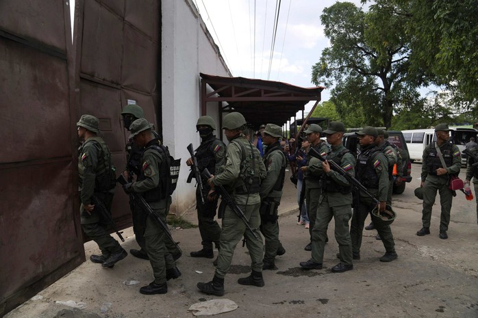 Mỹ “ra đòn chí mạng”, tiêu diệt thủ lĩnh ma tuý tại Venezuela - Ảnh 3. Mỹ “ra đòn chí mạng”, tiêu diệt thủ lĩnh ma tuý tại Venezuela - Ảnh 2.
