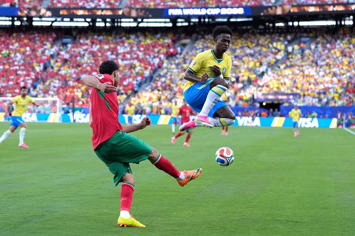 Brazil gây thất vọng ngày ra quân: Hào quang Selecao chưa thể tỏa sáng - Ảnh 2.