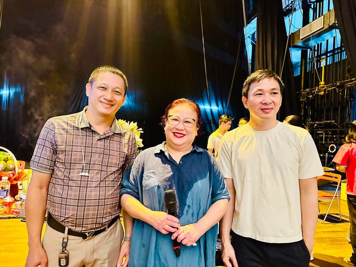 Đạo diễn Minh Nguyệt khởi công vở kịch "Áo xưa dù nhàu", qui tụ nhiều nghệ sĩ nổi tiếng - Ảnh 5.
