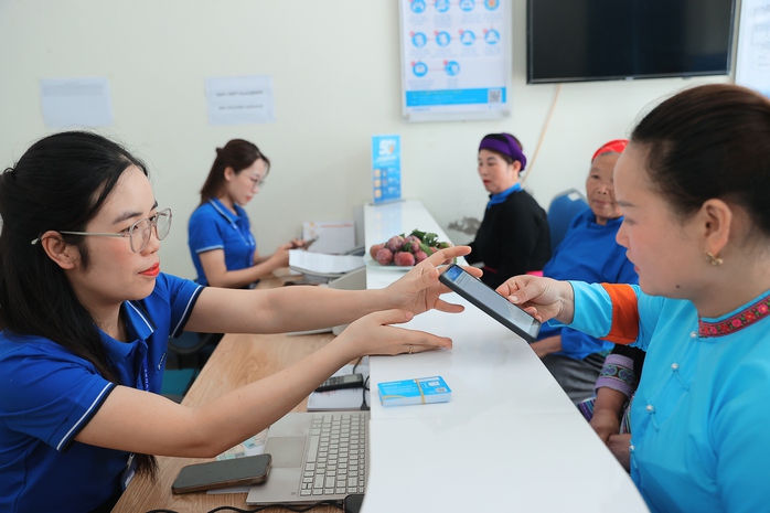 Sáng 15-6, nhà mạng chính thức khóa hàng triệu SIM chưa xác thực: Chủ thuê bao cần làm gì? - Ảnh 1.