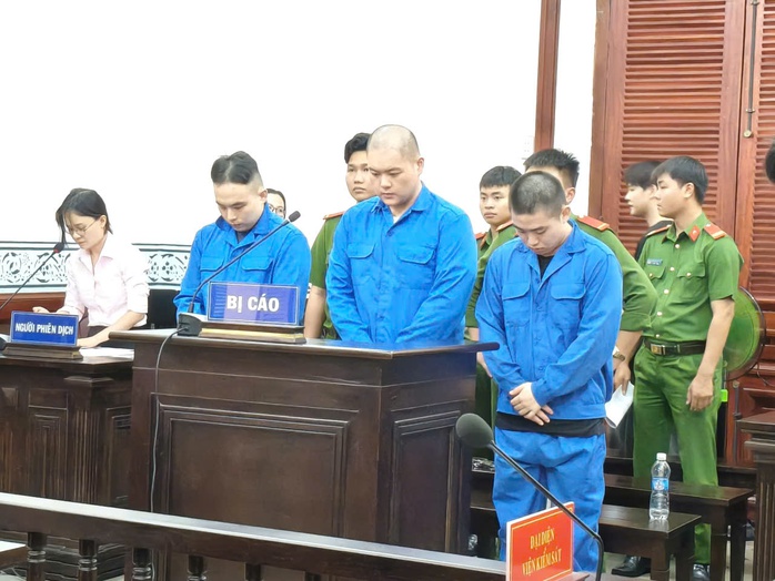 3 tiktoker Hàn Quốc nhận án tù ở TPHCM - Ảnh 1.
