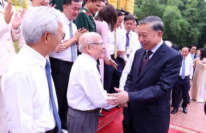 Báo chí phải góp phần củng cố niềm tin xã hội - Ảnh 1. Báo chí phải góp phần củng cố niềm tin xã hội - Ảnh 1.