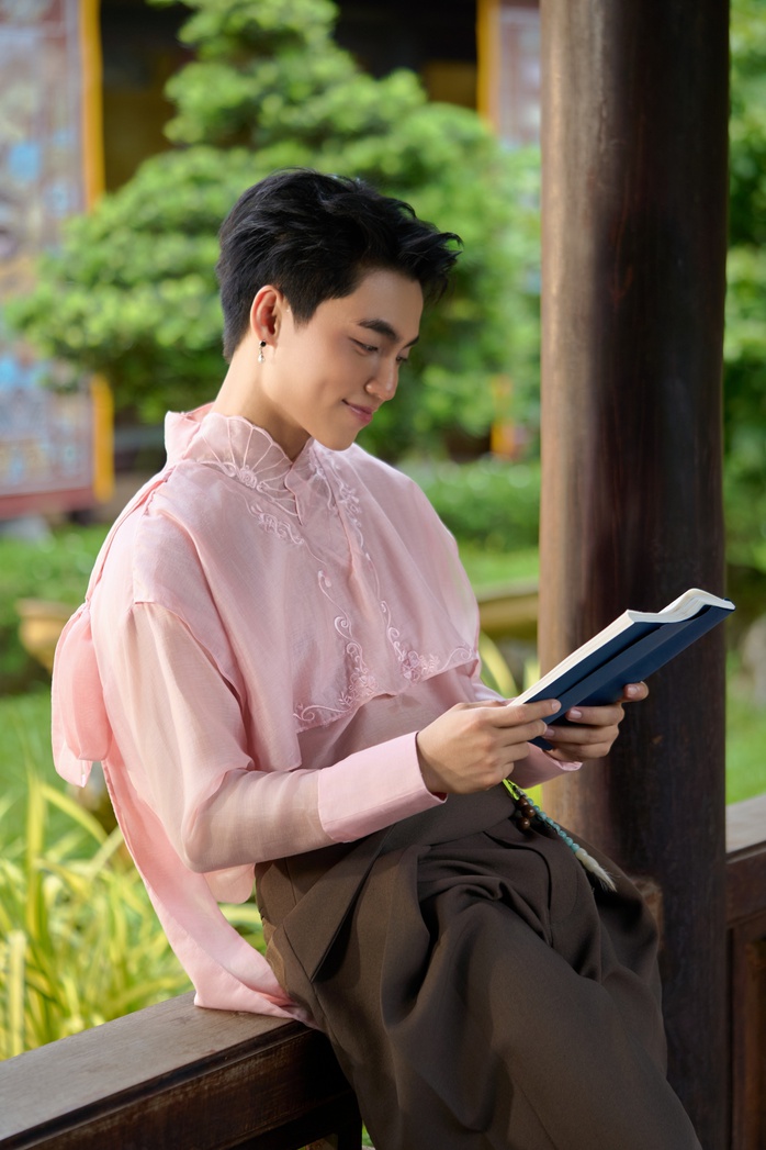 Ngỡ ngàng với "vũ trụ Á Đông" trong màn trở lại của MONO - Ảnh 2.