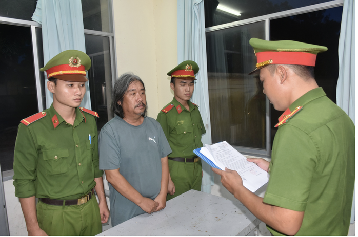 Người đàn ông phóng hỏa làm 2 người tử vong ở Vĩnh Long - Ảnh 1. Người đàn ông phóng hỏa làm 2 người tử vong ở Vĩnh Long - Ảnh 1.