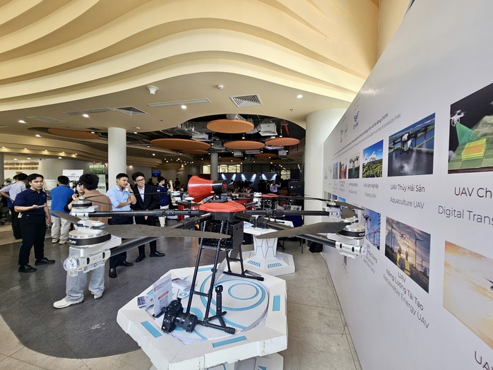 Drone xuống đồng, nông dân nhàn hơn - Ảnh 5.