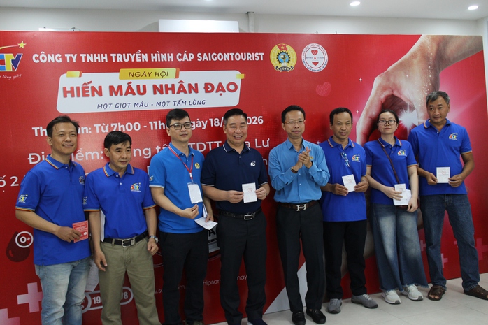 Ngày hội “Hiến máu nhân đạo SCTV 2026”: Mỗi giọt máu trao đi, một cuộc đời ở lại - Ảnh 4.