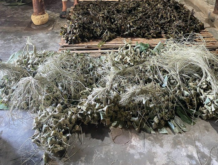 Phát hiện cơ sở dùng hàn the làm bánh ú tro tại Đà Nẵng vi phạm pháp luật - Ảnh 2.