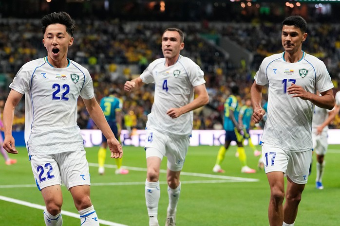 Uzbekistan có bàn lịch sử, nỗ lực bất thành trước Colombia ở World Cup - Ảnh 2.