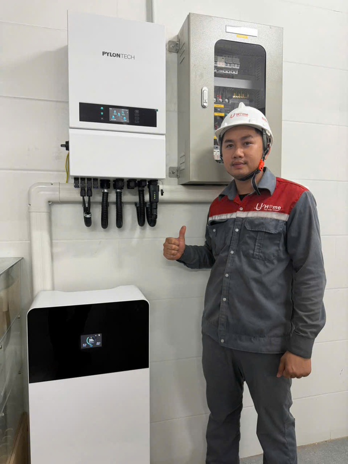 Vì sao nhiều người lắp điện mặt trời vẫn phải mua điện giá cao vào buổi tối? - Ảnh 1.