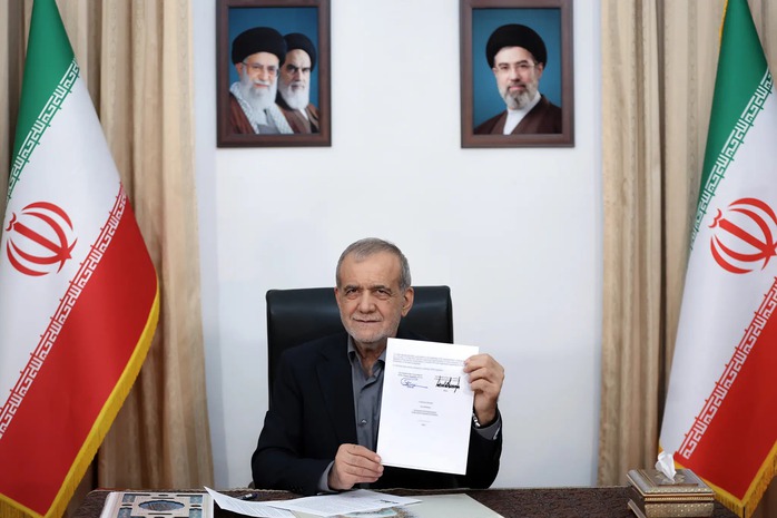Iran lại đóng eo biển Hormuz - Ảnh 1. Iran lại đóng eo biển Hormuz - Ảnh 1.